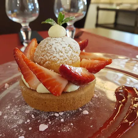 Du Château - Et Cazenac Hotel 2*