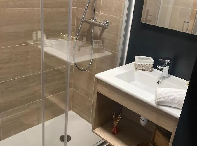 فندق Du Chateau - Et Cazenac 2*