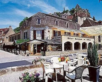 Du Chateau - Et Cazenac 2*